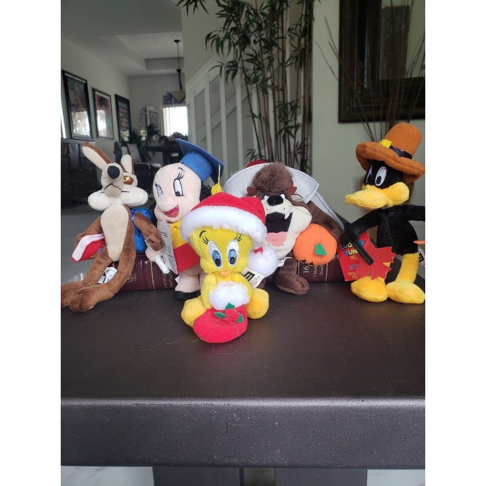 1999 WARNER BROS LOONEY TUNES MINI BEAN BAG PLUSH